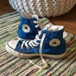Converse high tops royal blue size 6 women’s